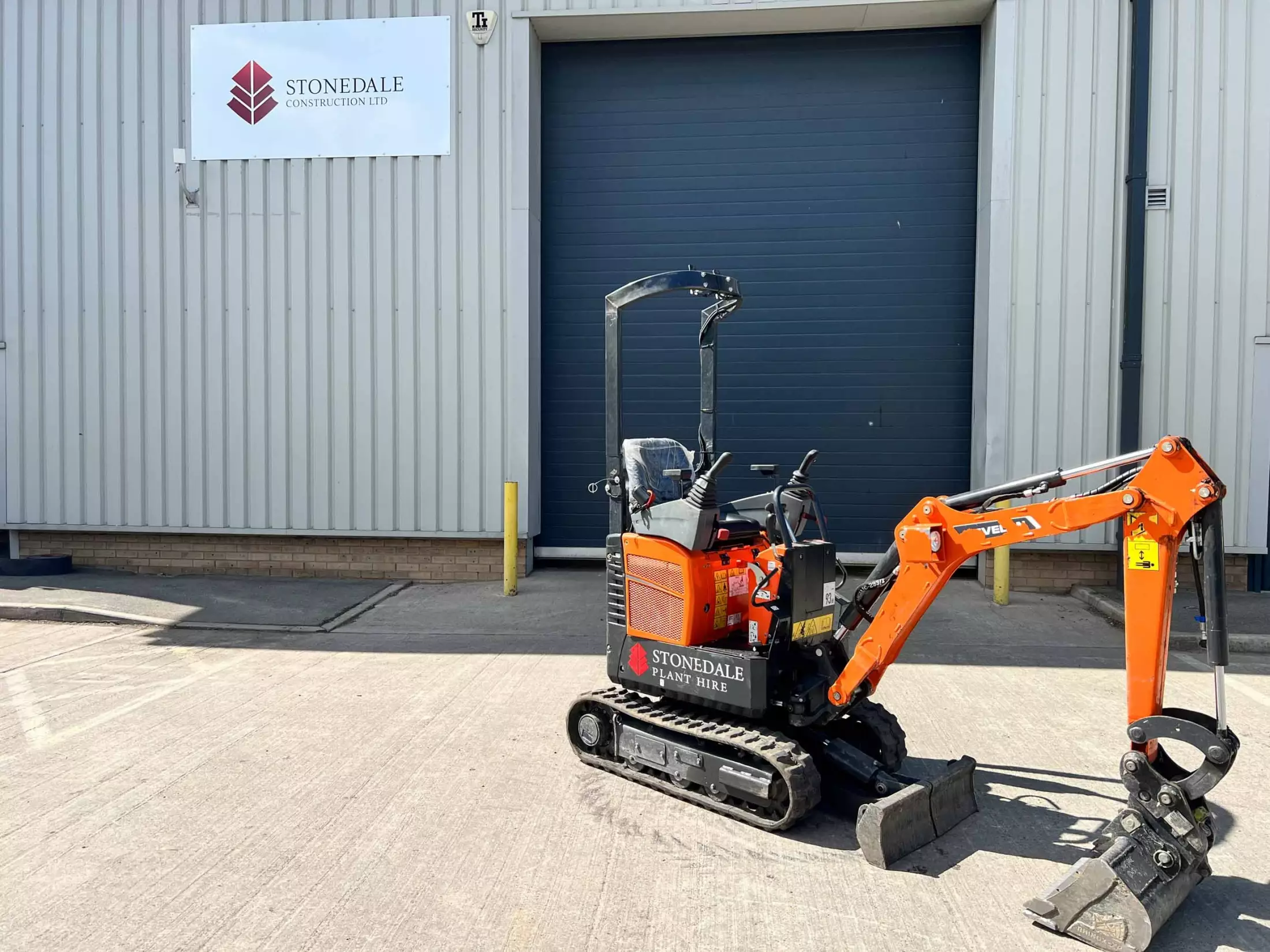 1.2 Tonne Develon DX10Z Excavator plant hire West Yorkshire Cleckheaton Stonedale Construction