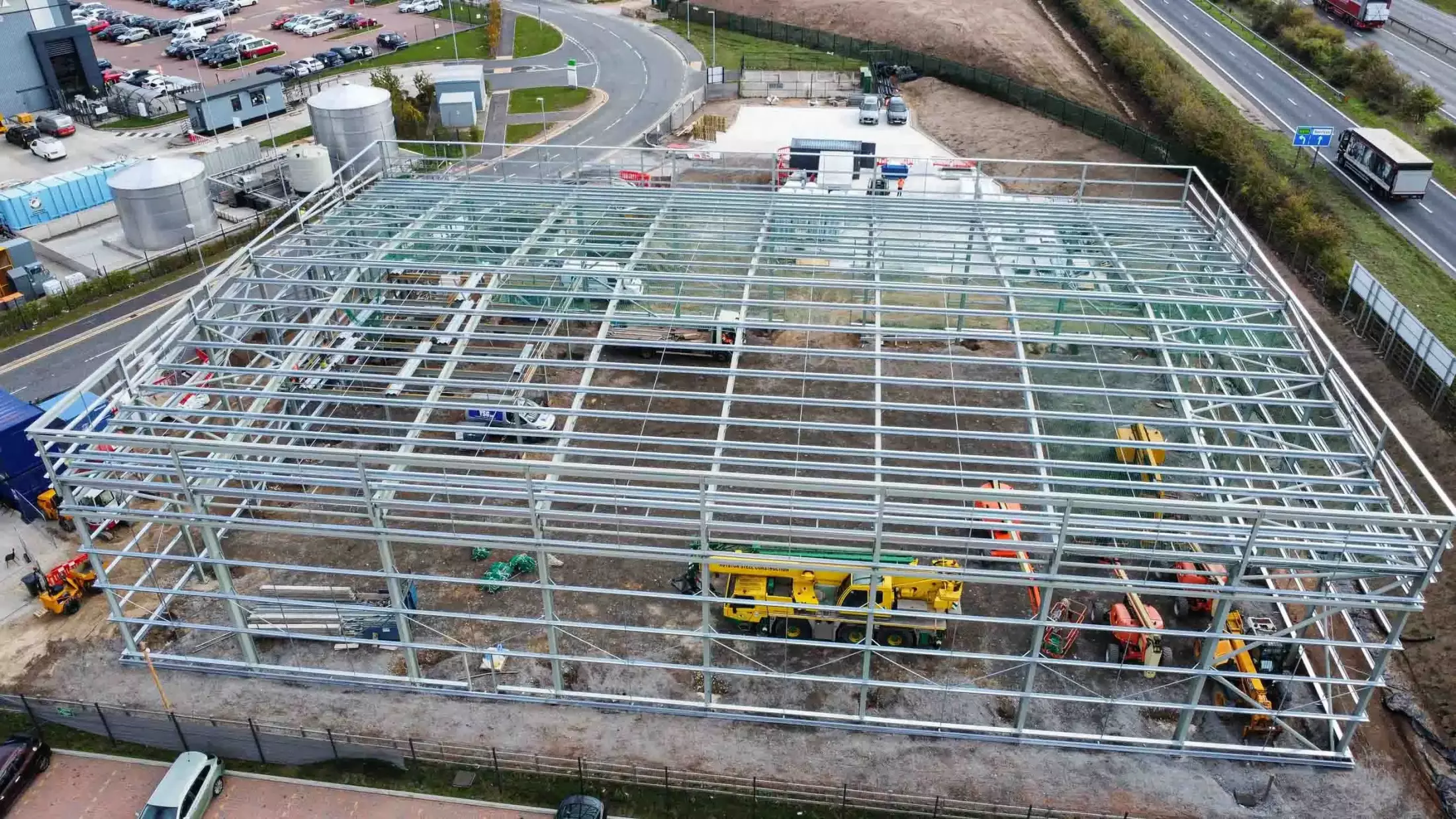 Symmetry Park_Blyth_Stonedale_Construction_10_10_25-2 Stonedale completed the construction of a new 19,000 ft² industrial unit with ancillary first-floor offices and a large, reinforced concrete yard in Blyth, Nottinghamshire.